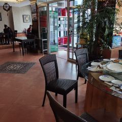 Qinghua Dumpling House (meihekou) 여행 사진