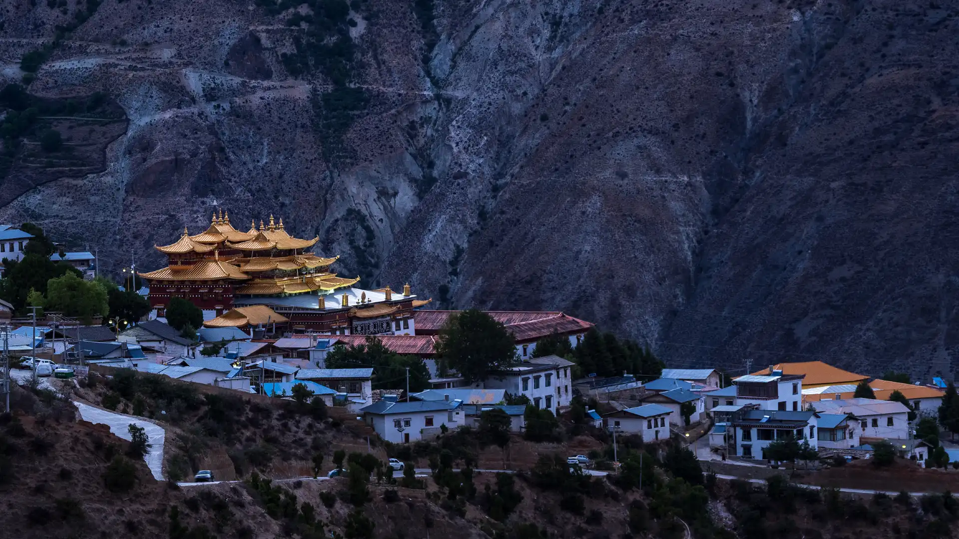Hotel dekat Dongzhulin Temple