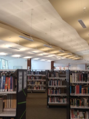 ブロードビーチ図書館