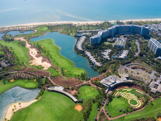 Sanya Begonia Bay Peninsula Golf