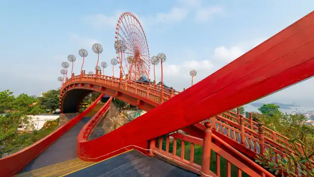 鄰近下龍灣太陽世界主題公園的酒店