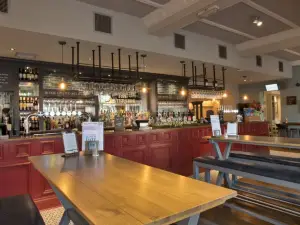 Waterside Inn Ware