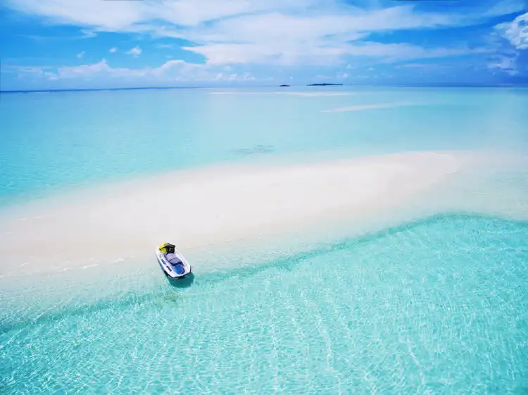 Hotels in Hukuruelhi Island