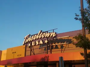 Cinemark Tinseltown Pueblo