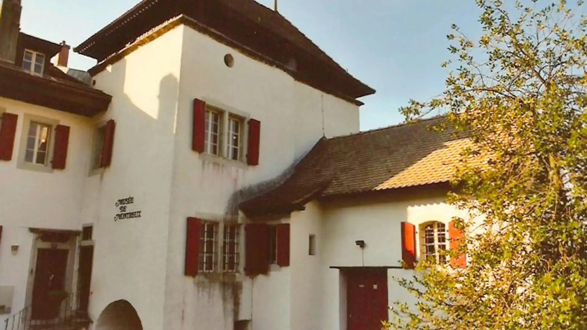 Hotels near Musee du vieux Montreux