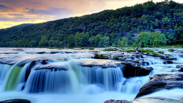New River Gorge National Park: Sandstone Falls Recreation Area