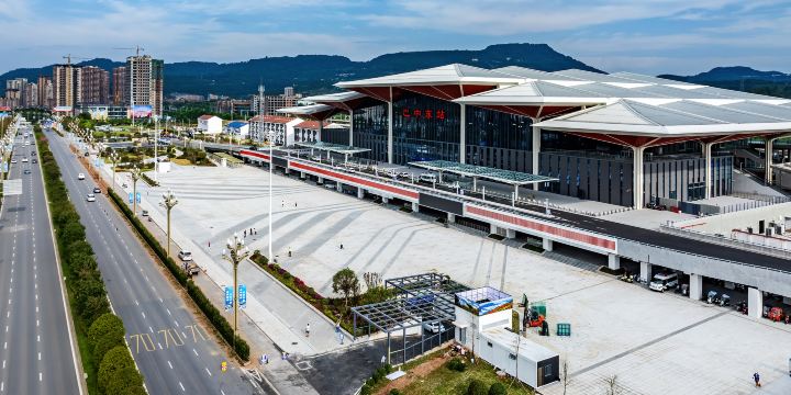 Bazhongdong Railway Station