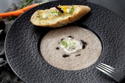 1986 SKYBAR Restaurant&Lounge