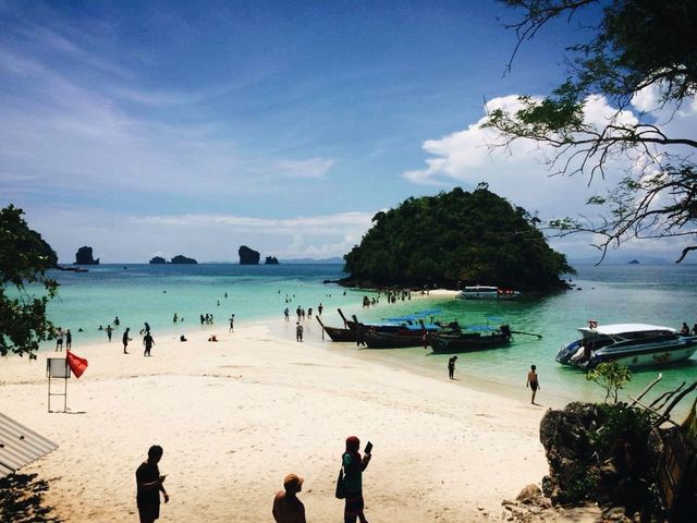 Relax in Koh Hong 