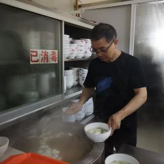 周震馄饨 User Photo