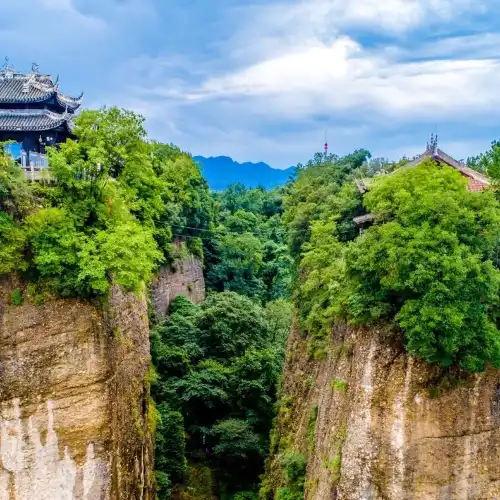 竇圌山景區