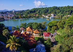 Hotel berhampiran Sandagiri Maha Viharaya