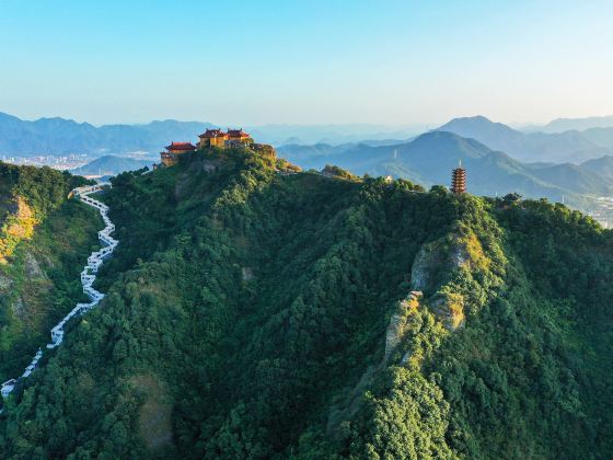 Xianglu Peak