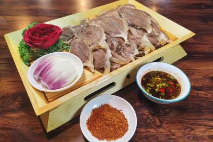 牛润烈手抓牛肉烧烤