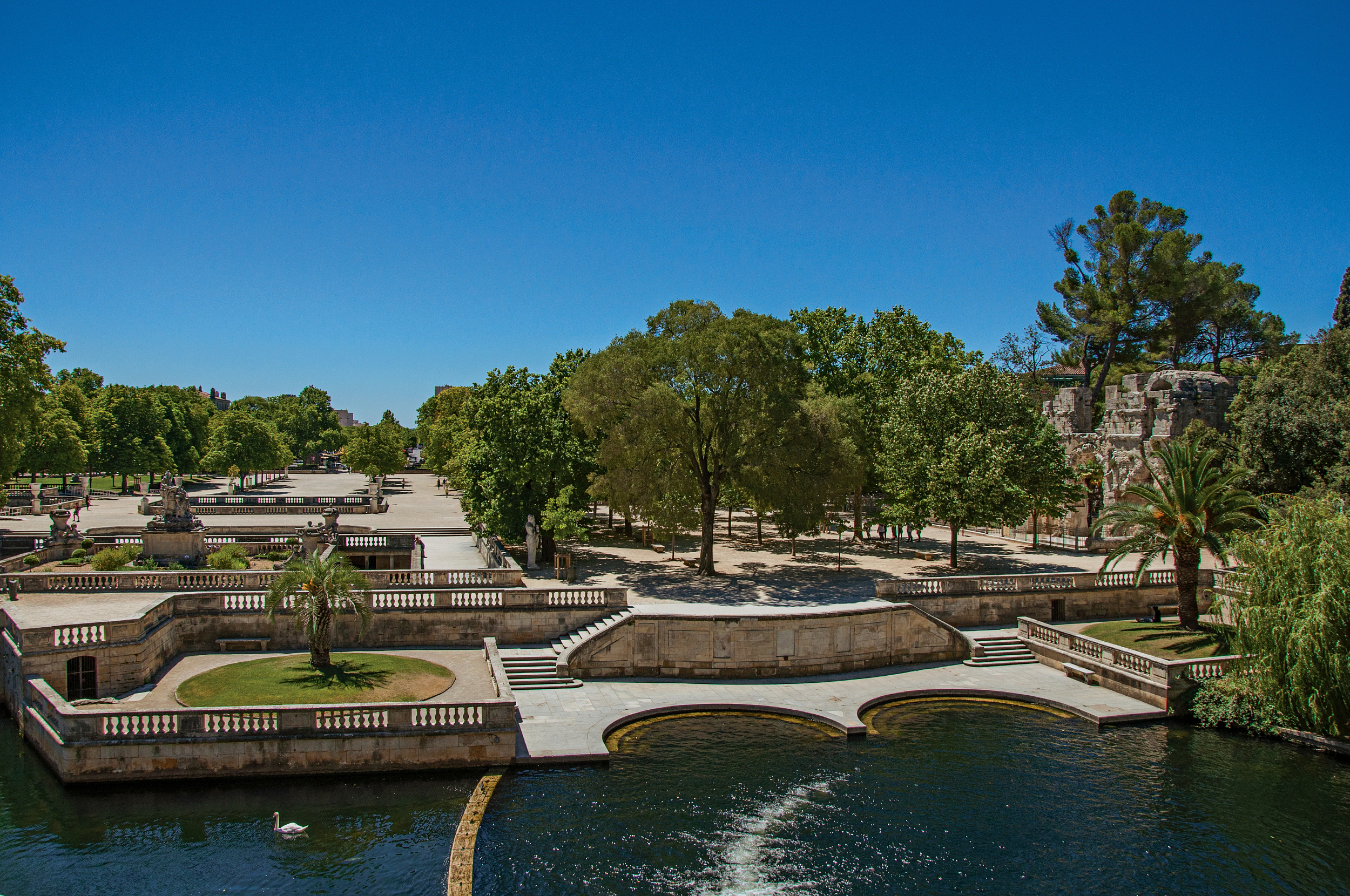2025 Nimes Travel Guide: Must-see attractions, popular food, hotels, transportation routes (updated in July)