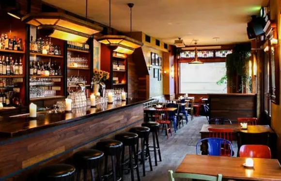Cafe Binnen Buiten