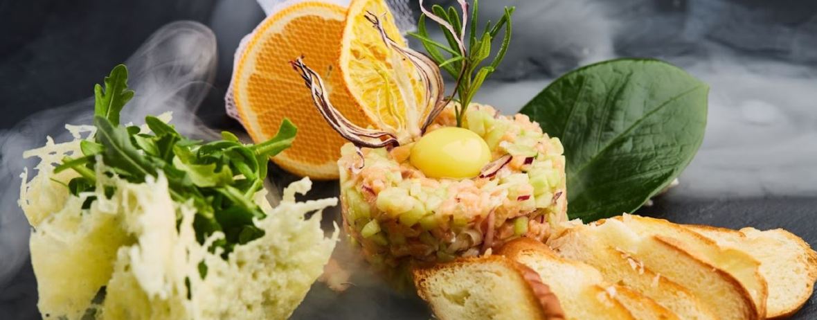 MONA Restaurant & Lounge