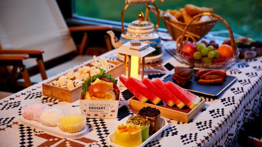 乌兰布统草原乌兰野宿·景观餐厅