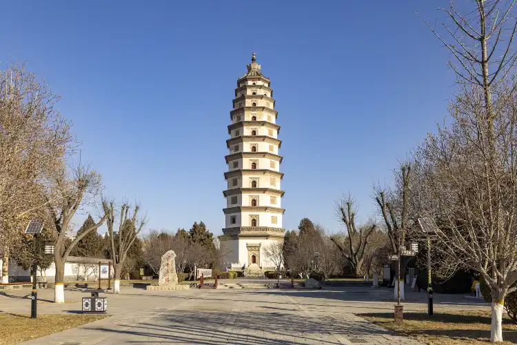 Hotels near The Kaiyuan Temple Pagoda
