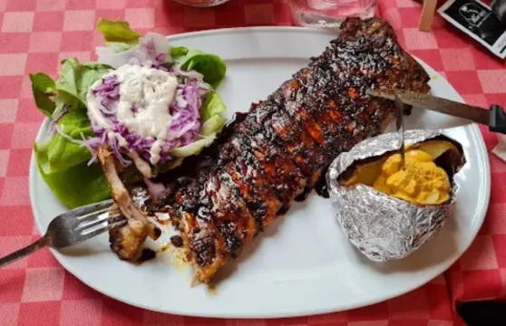 Mozart MORE THAN JUST RIBS