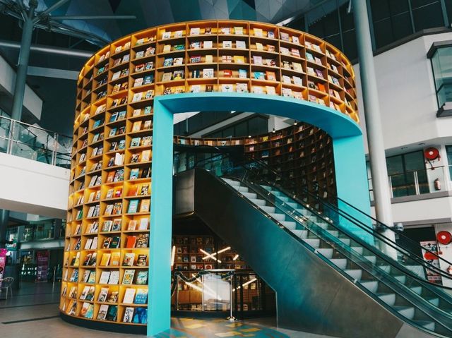 BookXcess Gurney Paragon