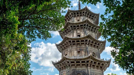 Kaiyuan Temple Tower