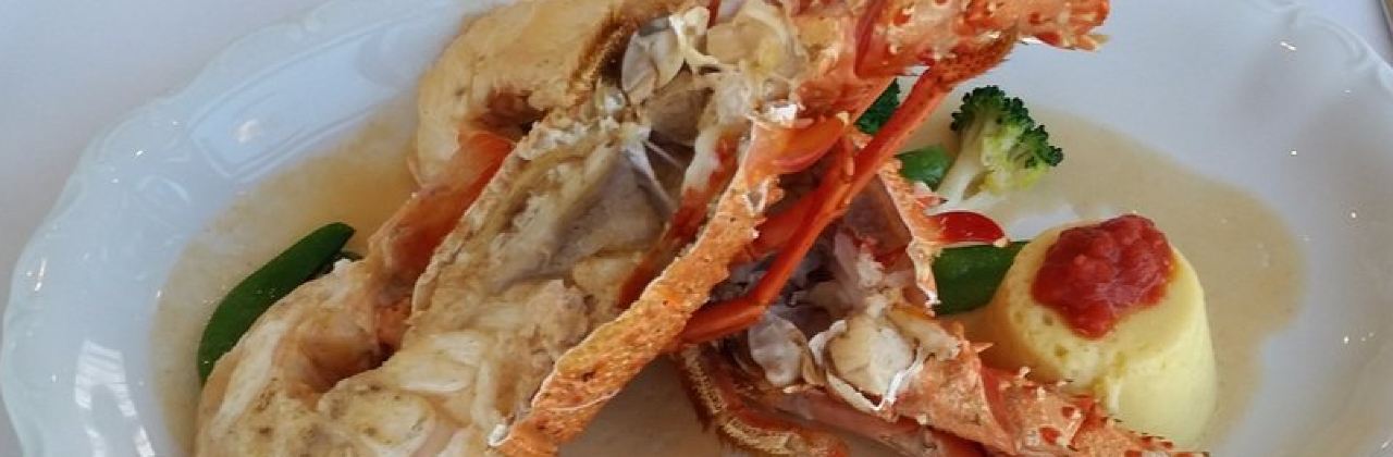 Lutece Bistro & Wine Bar