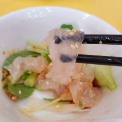 官塘超鱻鱼生·潮州菜·生腌·砂锅粥(古城南较路总店) User Photo