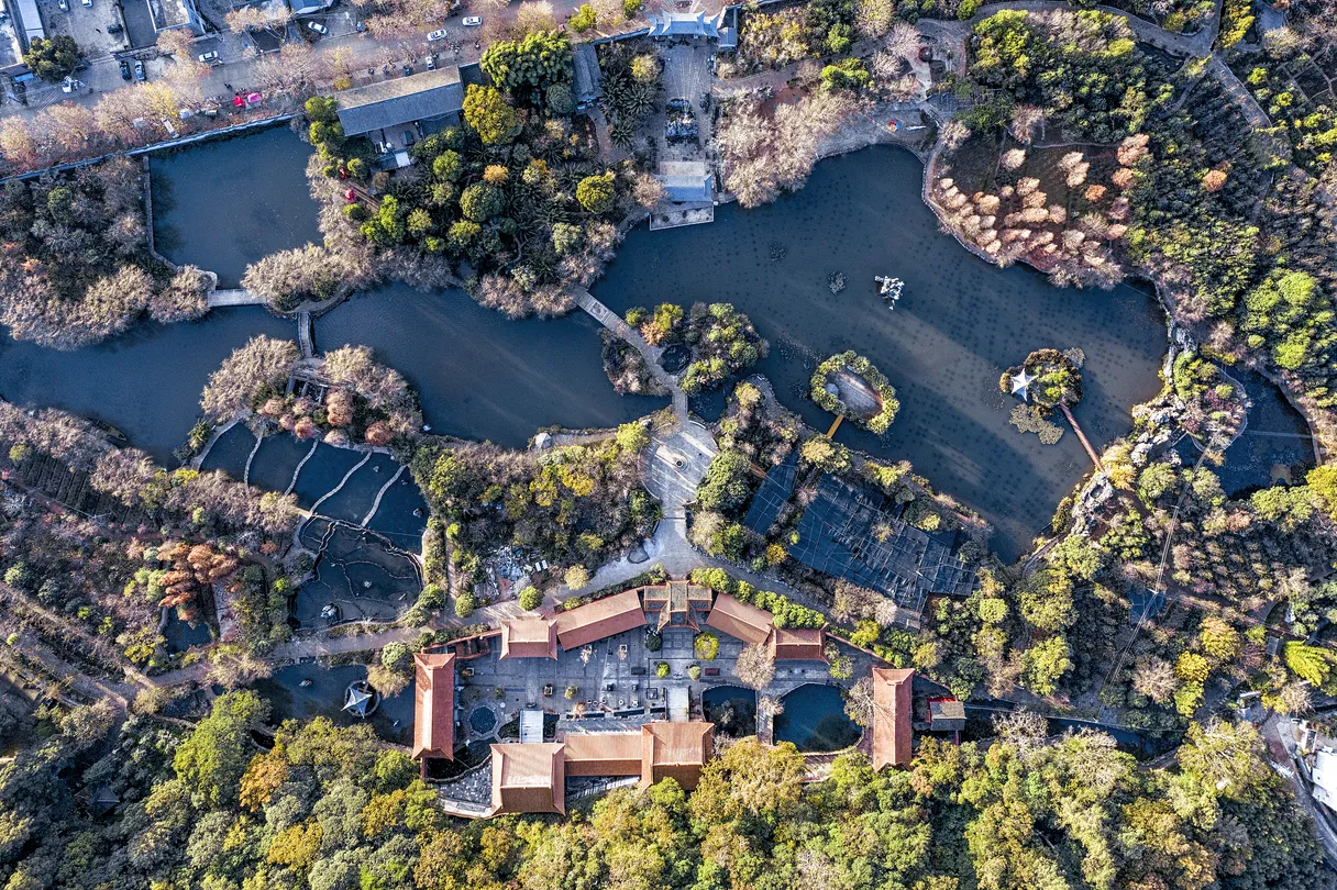 4_Black Dragon Pool Park