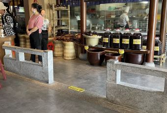 寨子里的-钵钵菜(火车站店) 여행 사진