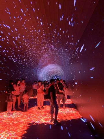 Menghuan Qiandao Lake · Time Tunnel