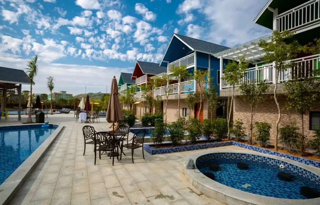 Hotels near Shuiyuan Hot Spring