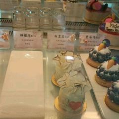 Rabbit Hole Dessert Cafe User Photo