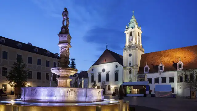 Hotels near Old Town Hall