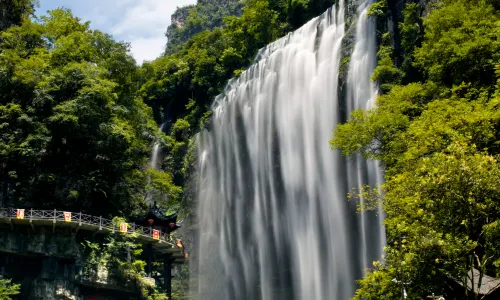 Three Gorges Grand Waterfall