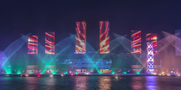 Kangbashenpenquan Square