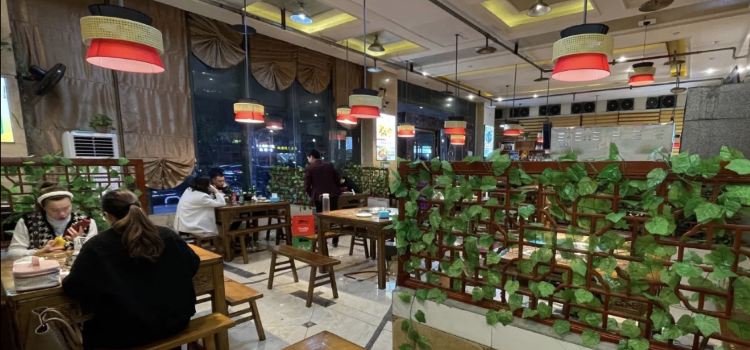 老哥门肥肠鱼(初一中店)