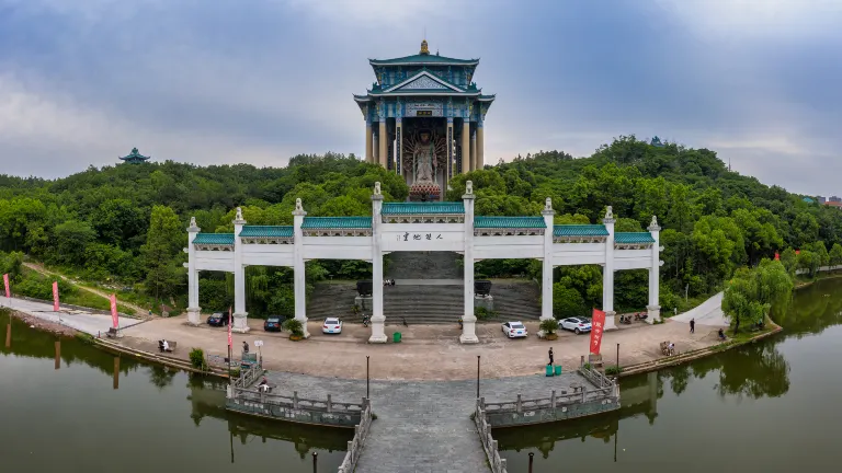 Elong Yam Hotel (Hengdian Yingshicheng Wansheng Nanjie) Bewertungen