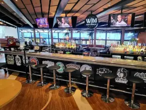 WaterMark Bar and Grille