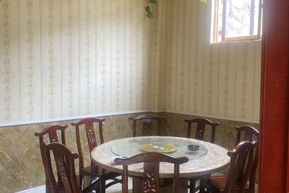 正宗川味饭店住宿