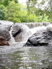 Kaew Chan Waterfalls