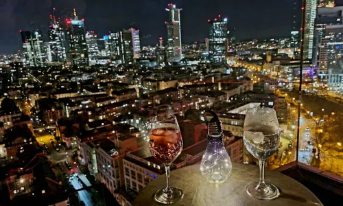 Oben Restaurant & Skybar
