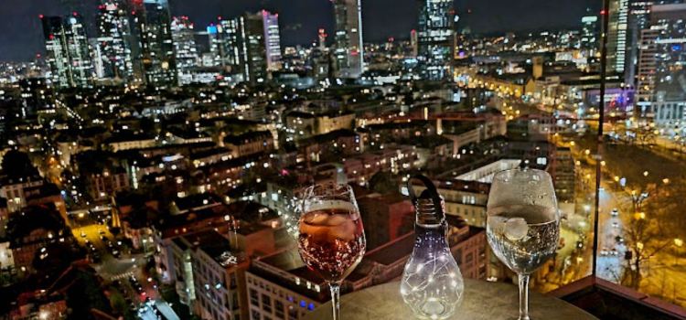 Oben Restaurant & Skybar