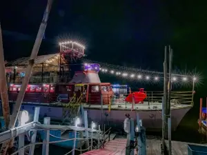 Sky Mirror World ＆ Boat Cafe