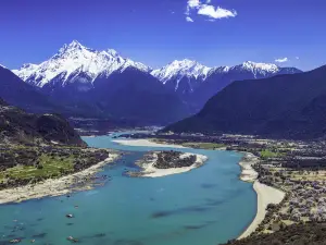 Yarlong Tsangpo River