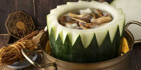 白玉鼎冬瓜盅·清遠雞