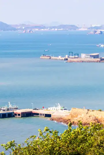 Hotels near Heshangtao Scenic Spot