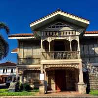 Las Casas Filipinas de Acuzar