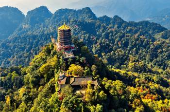 都江堰附近的熱門滑雪場