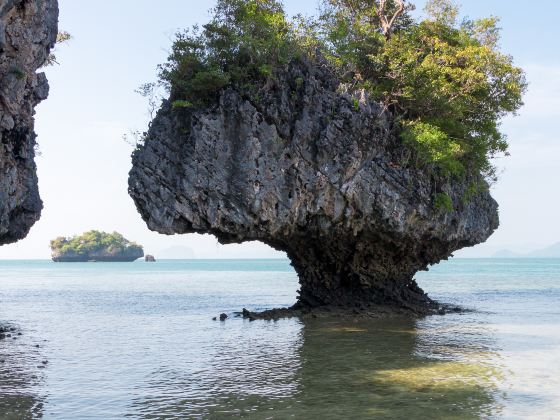 帕別島